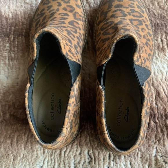 Clarks Camzin Mix Leopard Booties - Picture 7 of 12